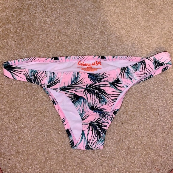 Tropical Print Bikini Set - Picture 2 of 3